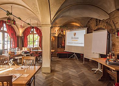 Kreativ tagen, Tagungsraum Ritterstube, mittelalterliches Ambiente, Details, Mittelalterhotel, Hotel Arthus