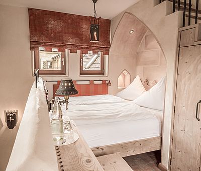 Turmzimmer Hotel Arthus, Schlafbereichm, verwinkelt, Turm