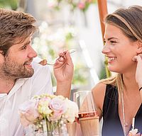 Mittagessen, Gasthaus zum Rad, Paar, Liebespaar, Genuss, Essen, Gasthaus zum Rad