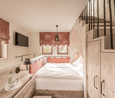 Schlafbereich Turmzimmer, Hotel Arthus, Turm, Treppe, verwinkelt