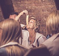 Aulendorfer Ritterkeller, Rittermahl, Tischregularien, Suppenlehre, Flaedlesuppe, Verkoestigung, Geselliges Event, Erlebnis, Mittelalter